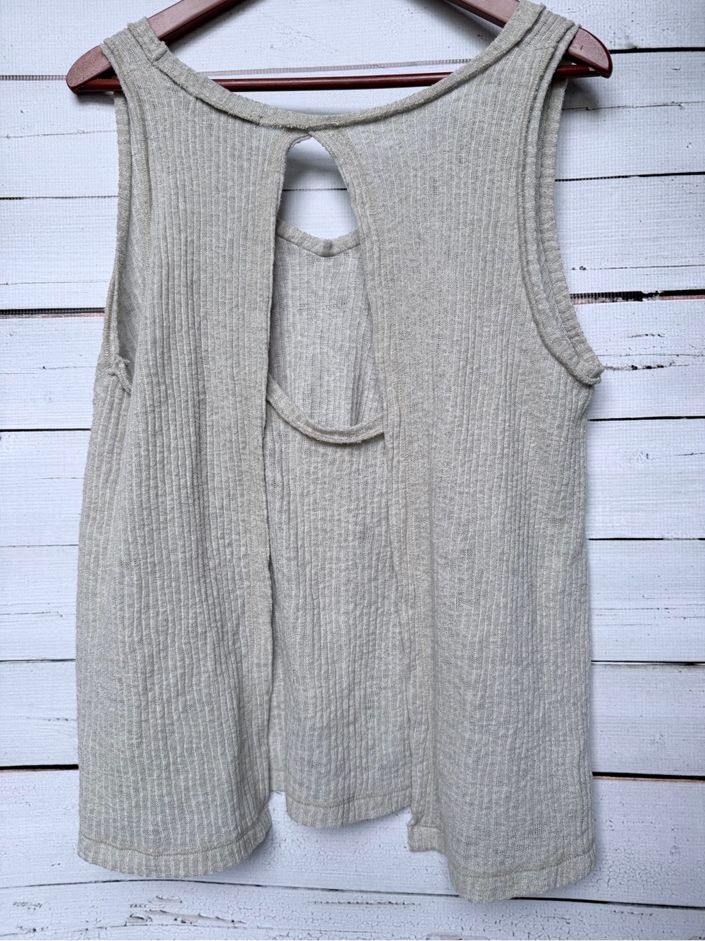 Project Social T Cream Ribbed Keyhole Tank - Picture 3 of 3